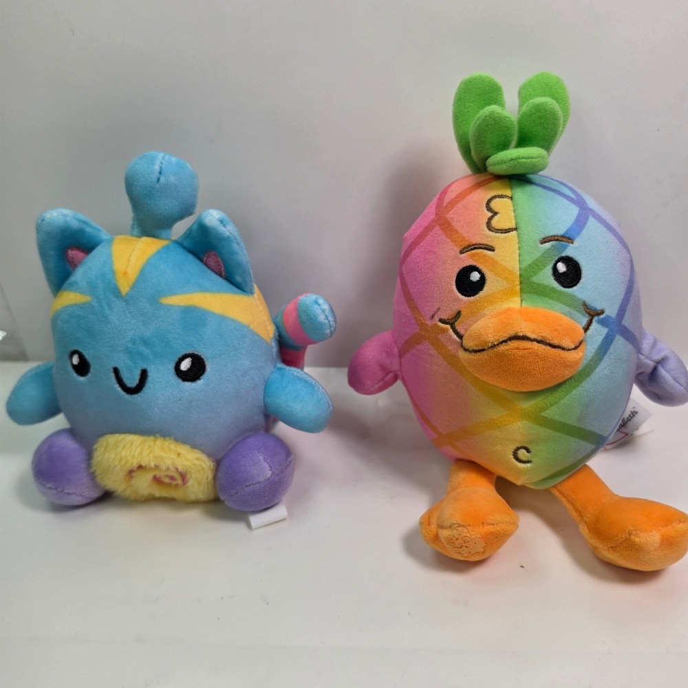 Moriah Elizabeth Plush Lot Zuzu Space Cat & Color Splash Georgie Pineapple Duck
